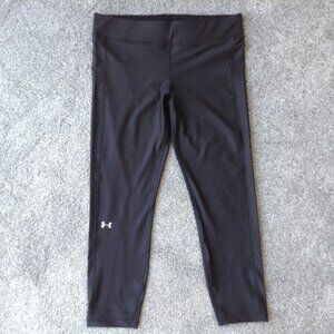 ⭐UNDER ARMOUR COMPRESSION CAPRI LEGGINGS in Black, size Large – LIKE NEW⭐